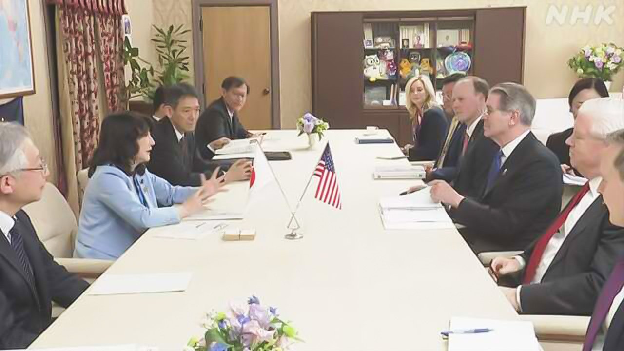 円とドルの問題などで日本とアメリカの大臣が話をした